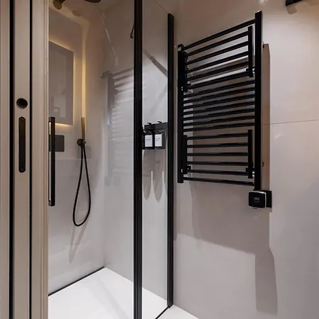 Wabisabi - Mero Apartment Cannes